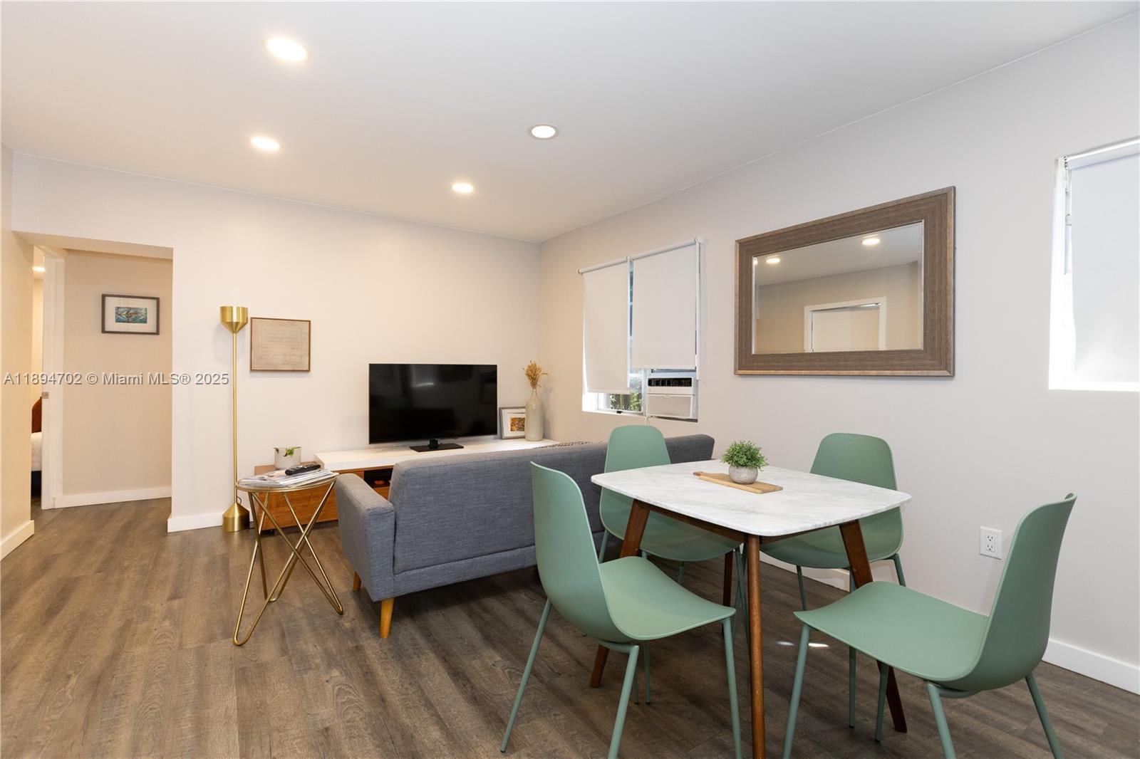 17TH AVE MANOR - Residential