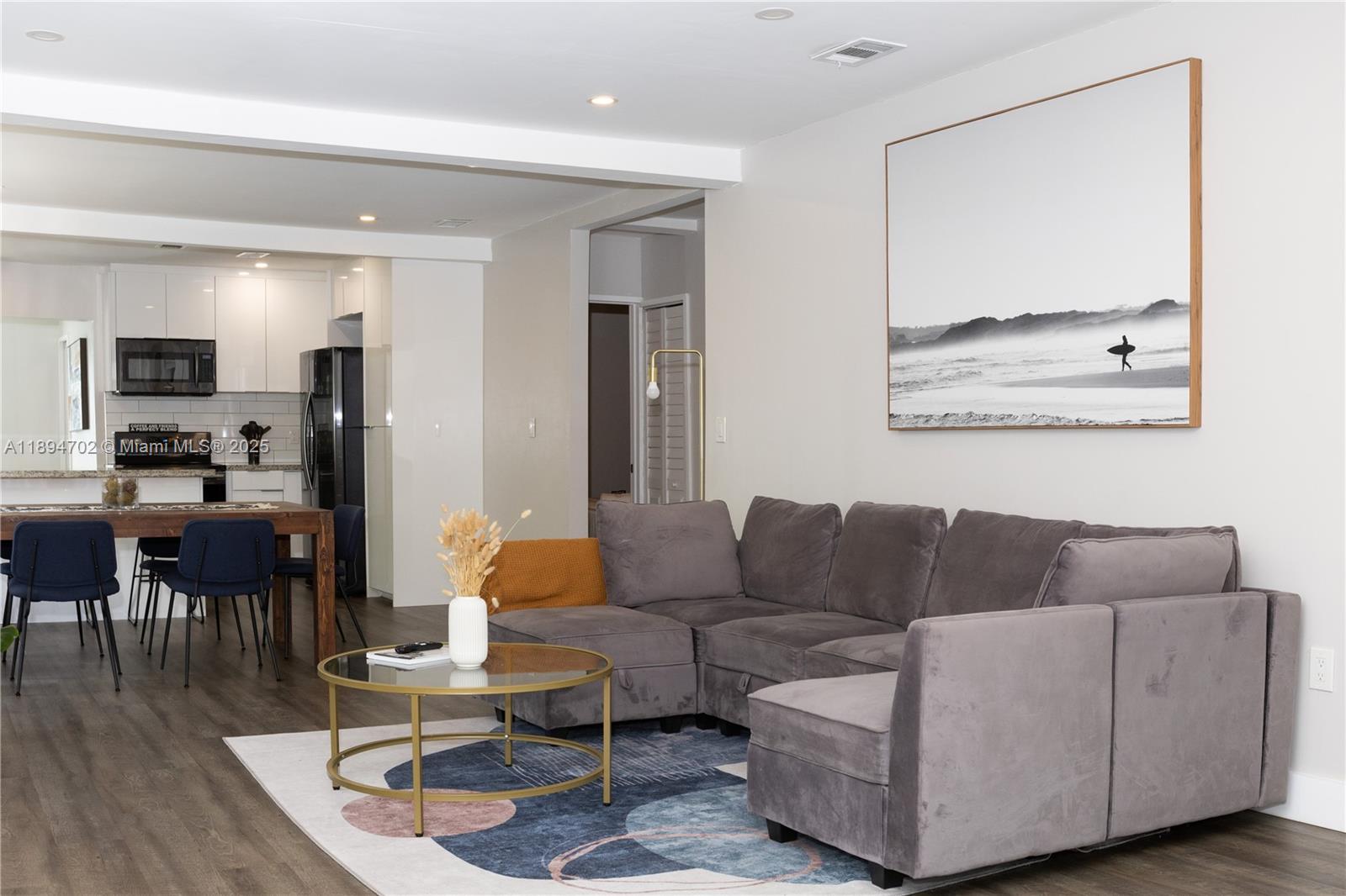 17TH AVE MANOR - Residential