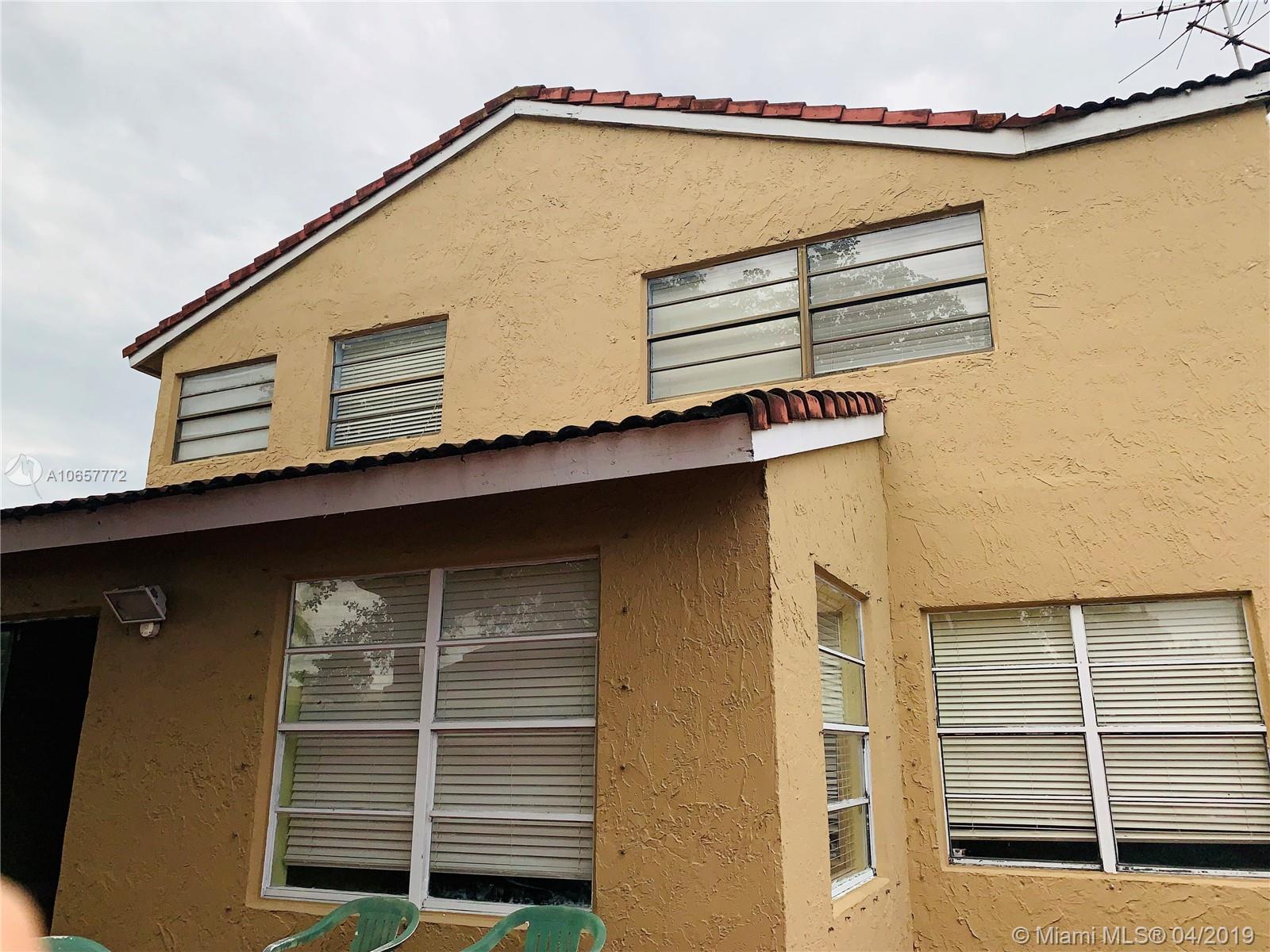 TAMIAMI LAKES SEC 7 - Residential