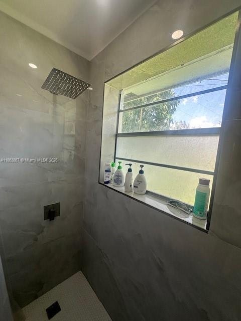 FLAMINGO MANORS - Residential Income