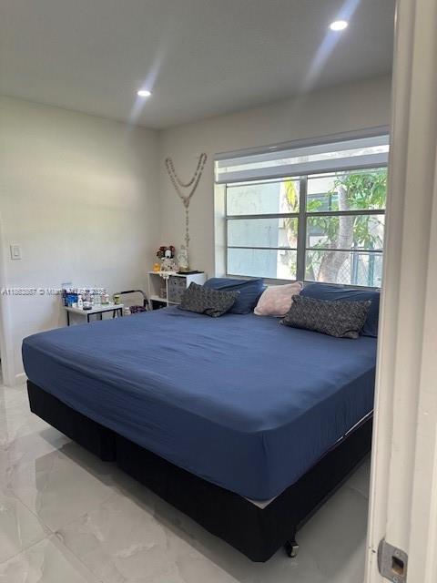 FLAMINGO MANORS - Residential Income