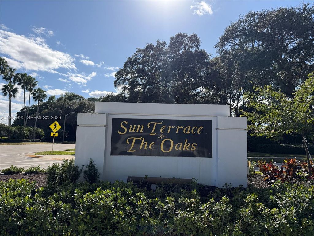 Photo of 101 Silverleaf Oak Ct #101, Palm Beach Gardens, FL 33410 (MLS # A11963395)