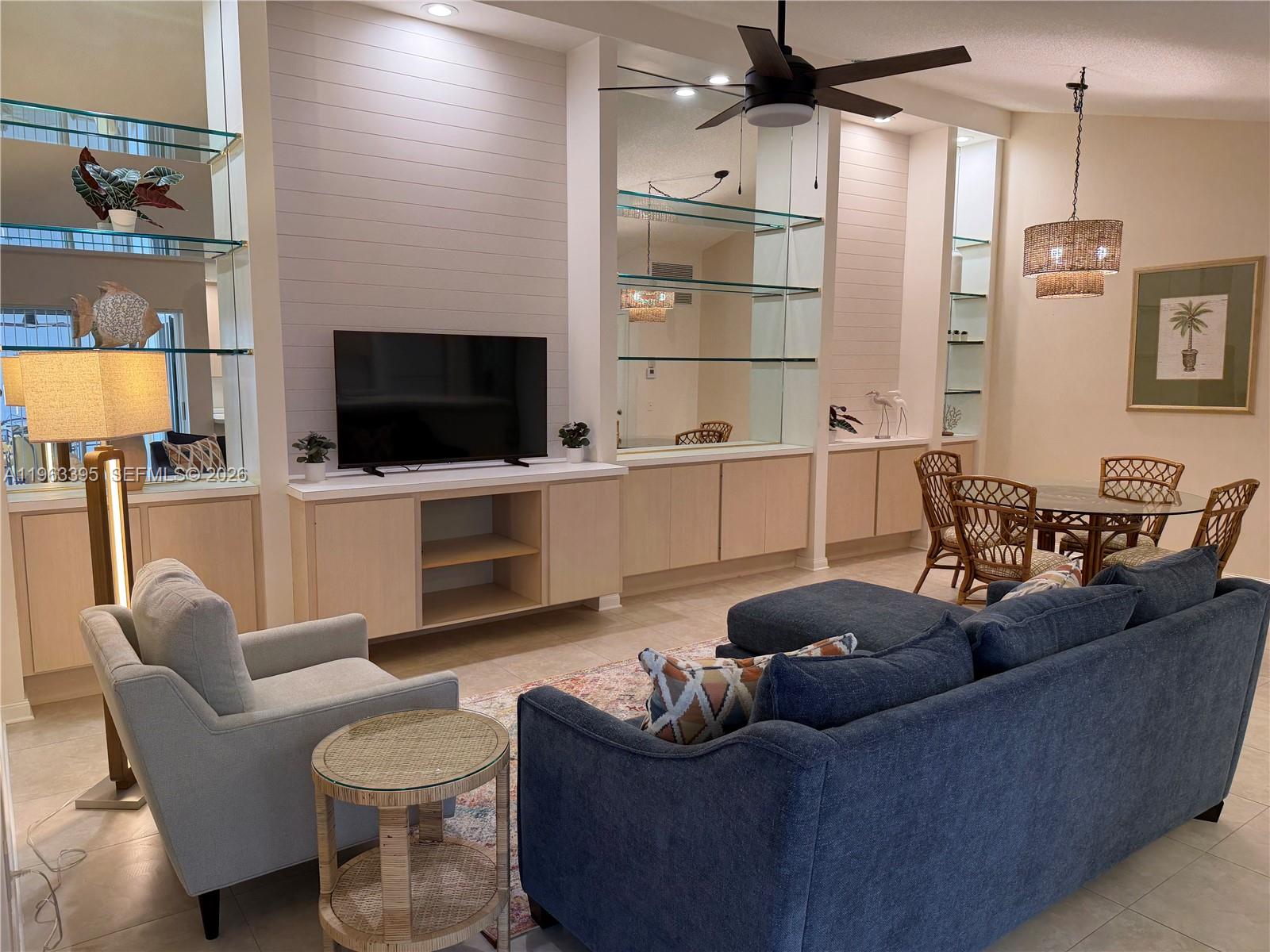 101 Silverleaf Oak Ct 101