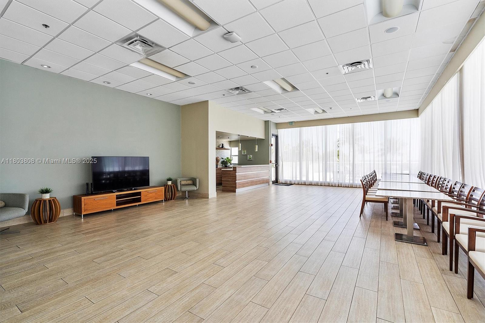 9500 OCEANS CONDO - Residential