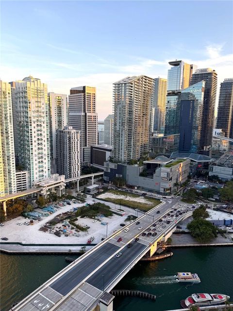 350 S Miami Ave 3310 Miami FL 33130