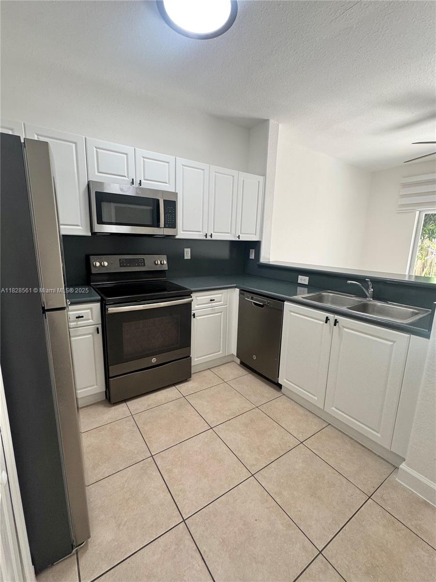 2711 SE 16th Ave 103