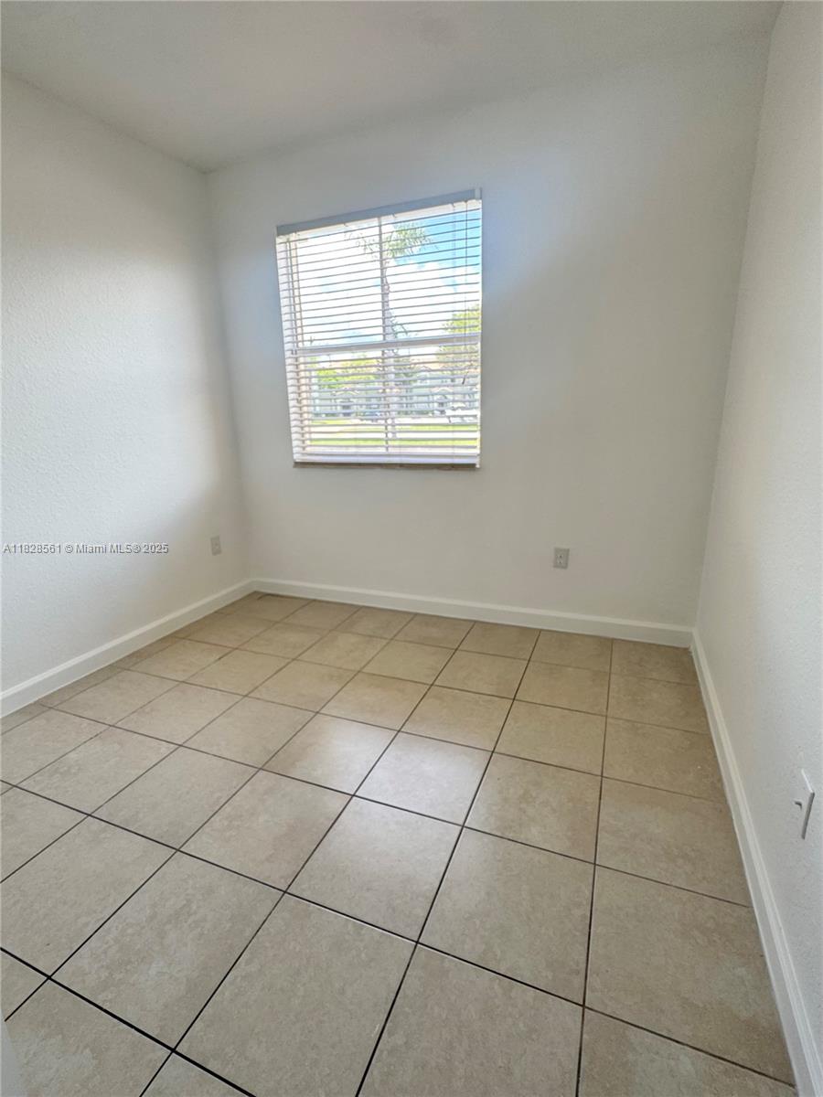2711 SE 16th Ave 103