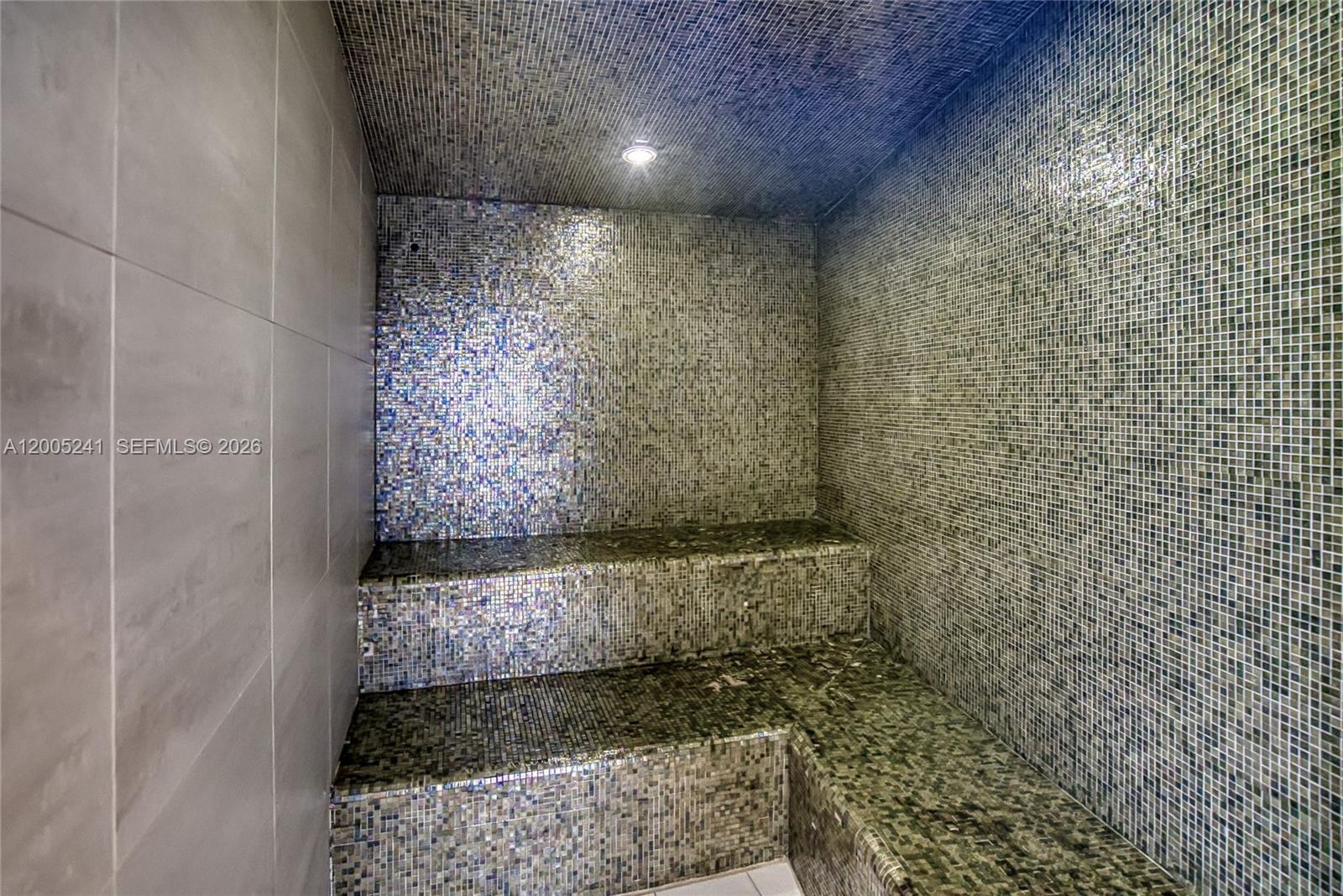 TRUMP ROYALE CONDO - Residential