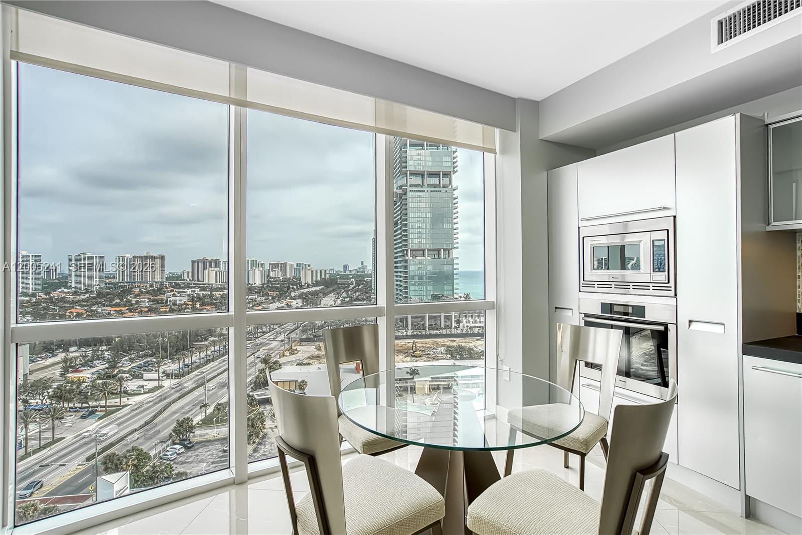 TRUMP ROYALE CONDO - Residential