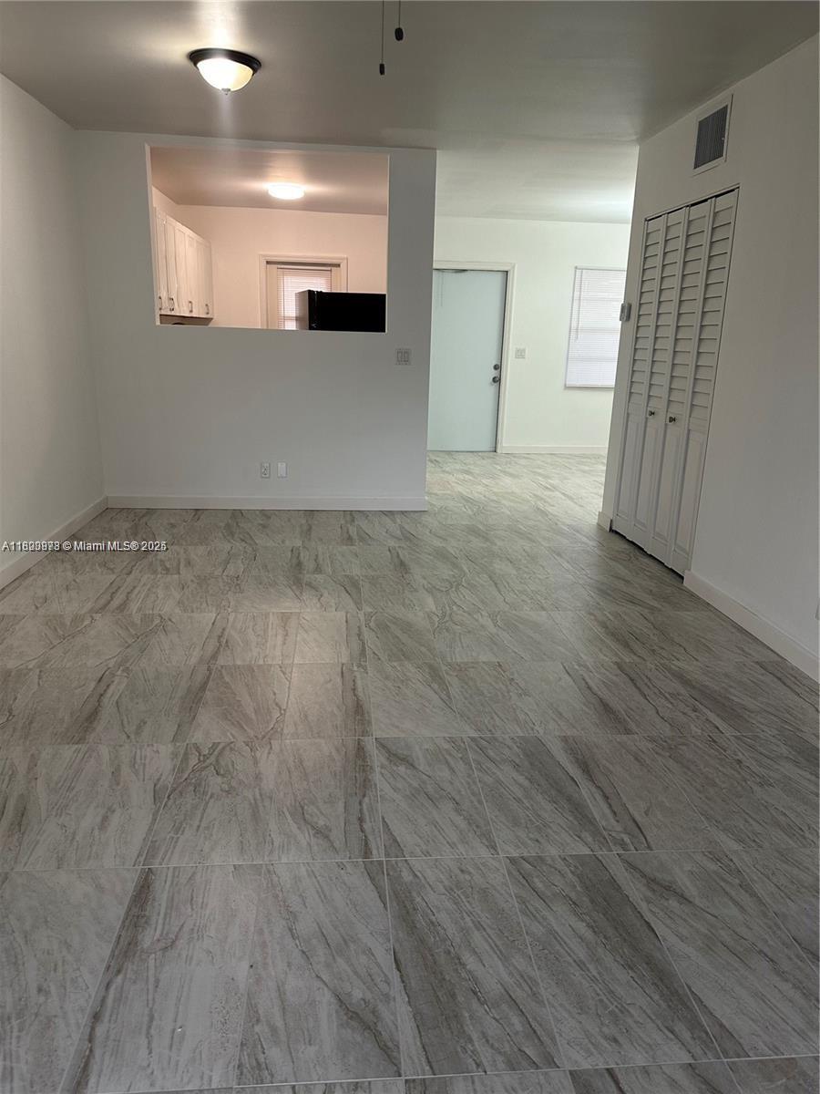 LAKE PARK GARDENS 6 INC C - Residential Lease
