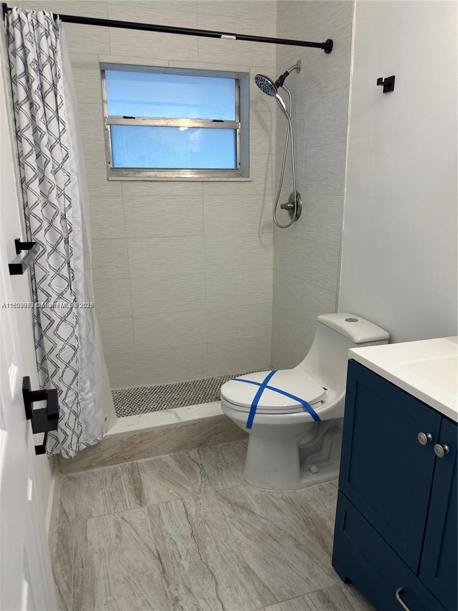 LAKE PARK GARDENS 6 INC C - Residential Lease