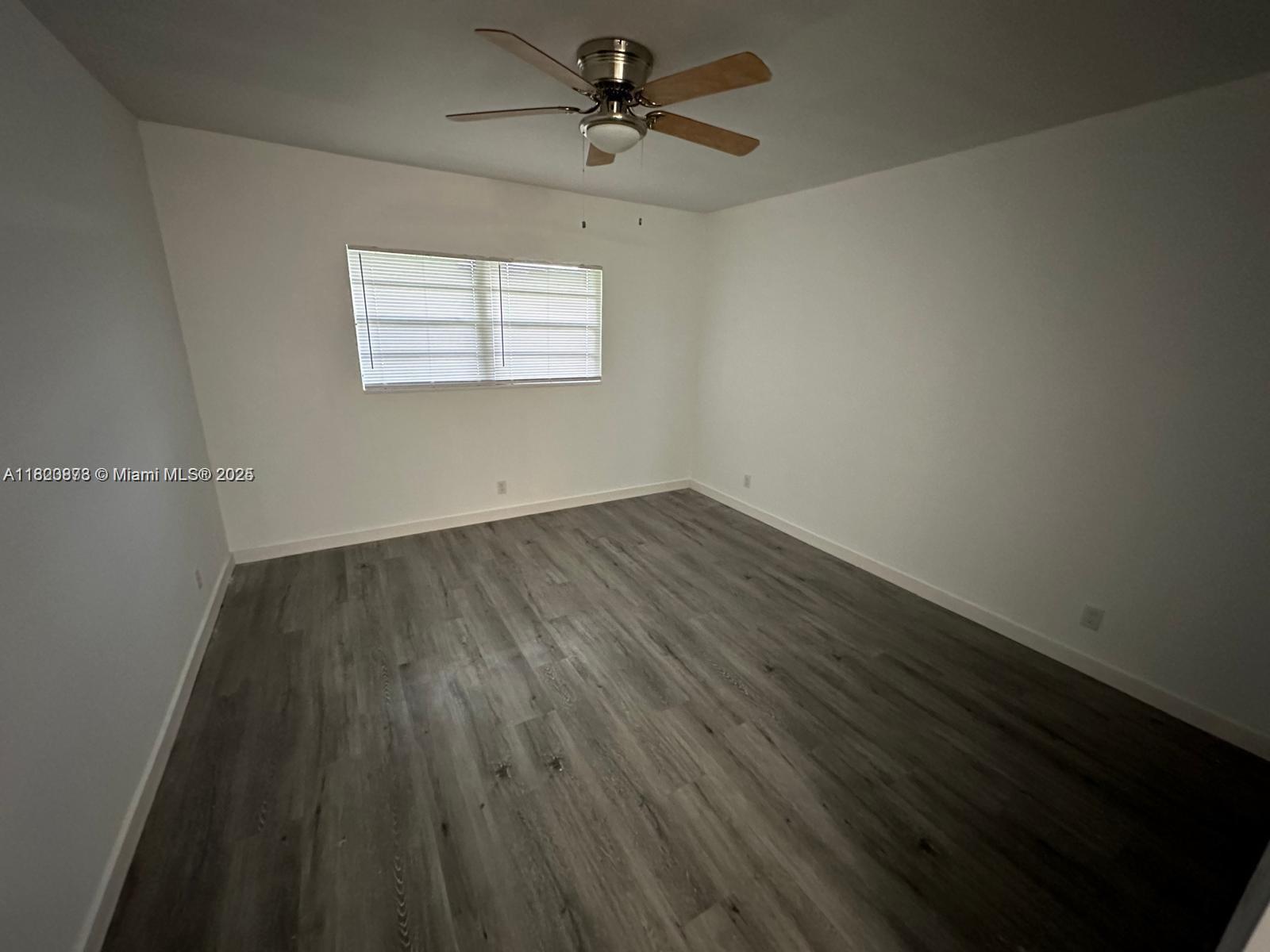 LAKE PARK GARDENS 6 INC C - Residential Lease
