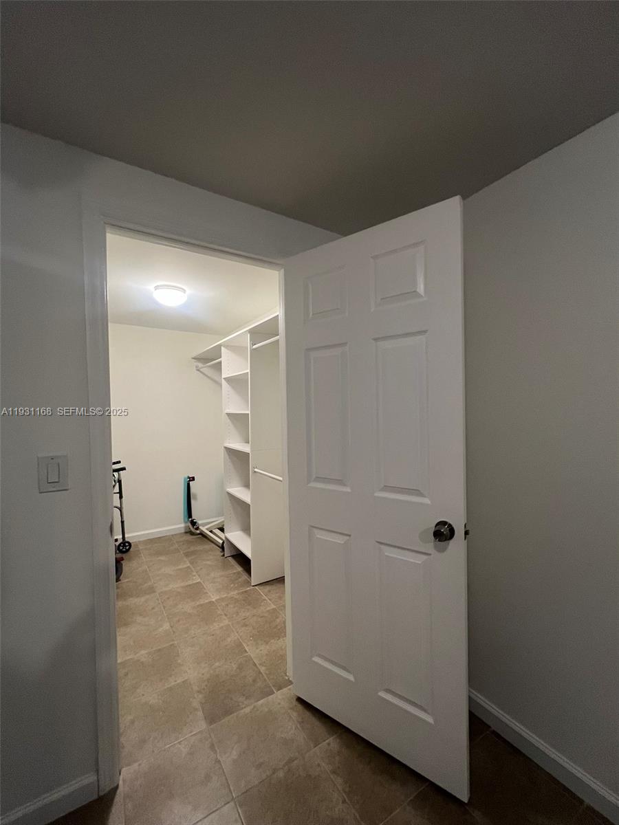 OLYMPIA GARDENS - Residential Lease