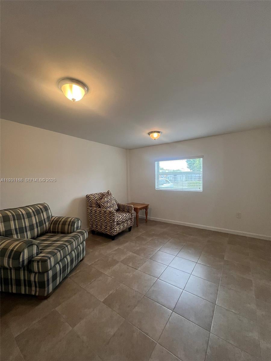 OLYMPIA GARDENS - Residential Lease