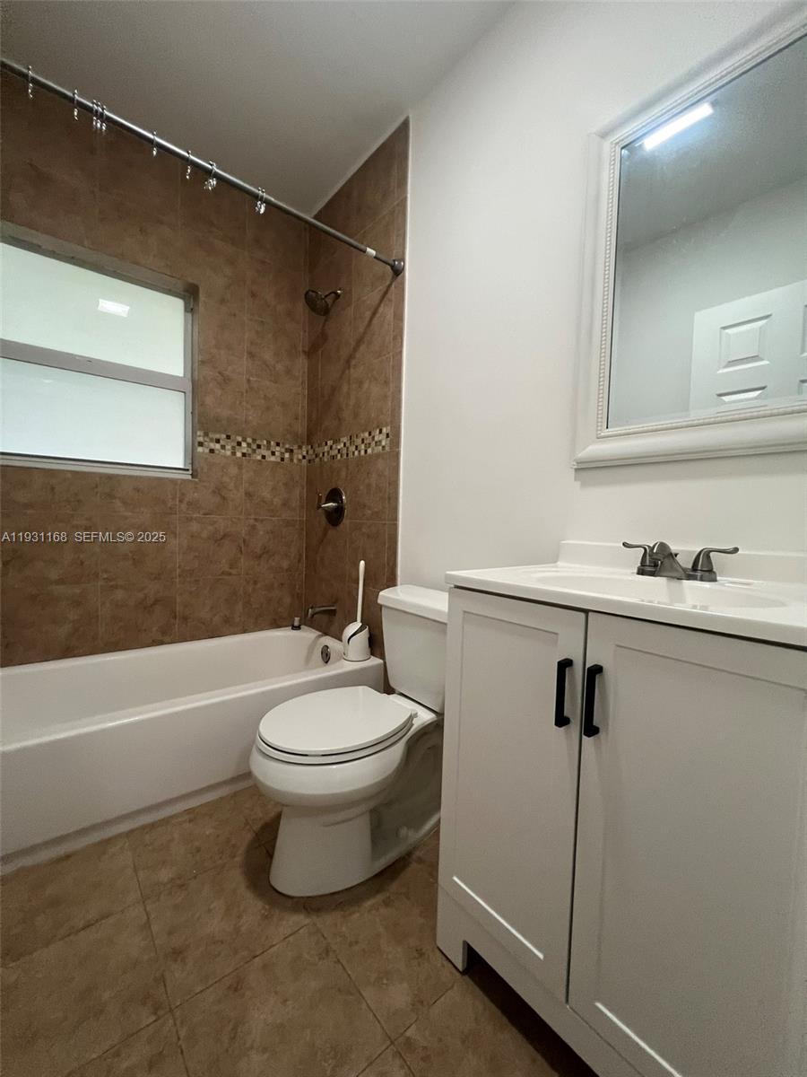 OLYMPIA GARDENS - Residential Lease