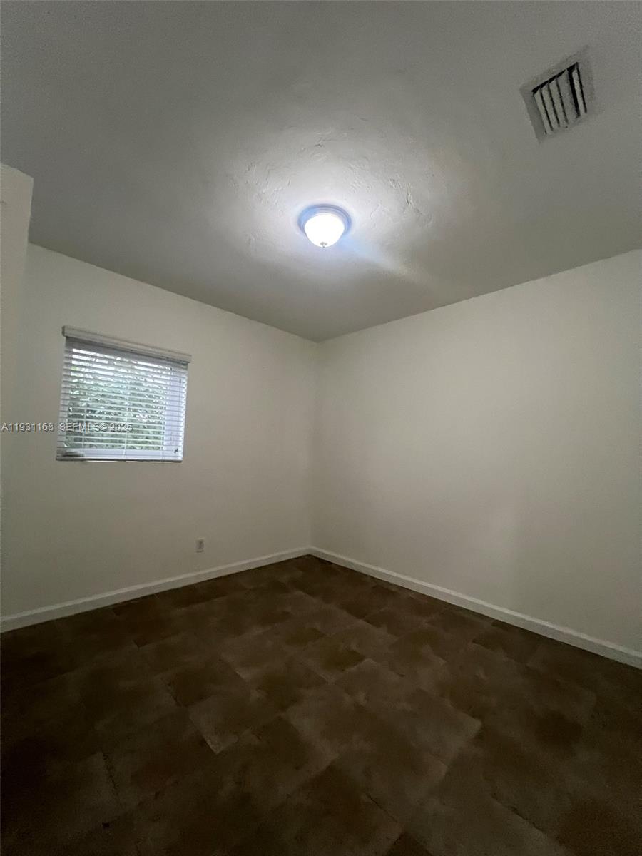 OLYMPIA GARDENS - Residential Lease