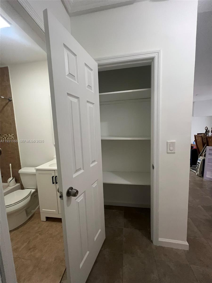 OLYMPIA GARDENS - Residential Lease