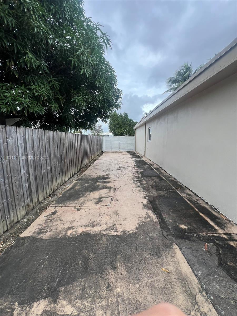 OLYMPIA GARDENS - Residential Lease