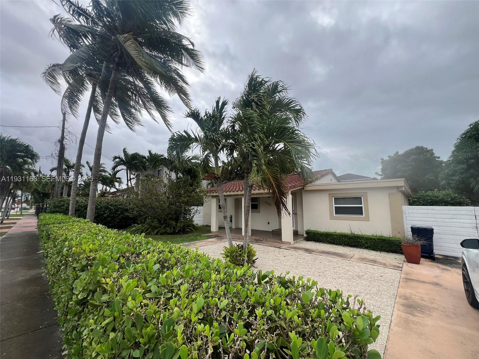 OLYMPIA GARDENS - Residential Lease