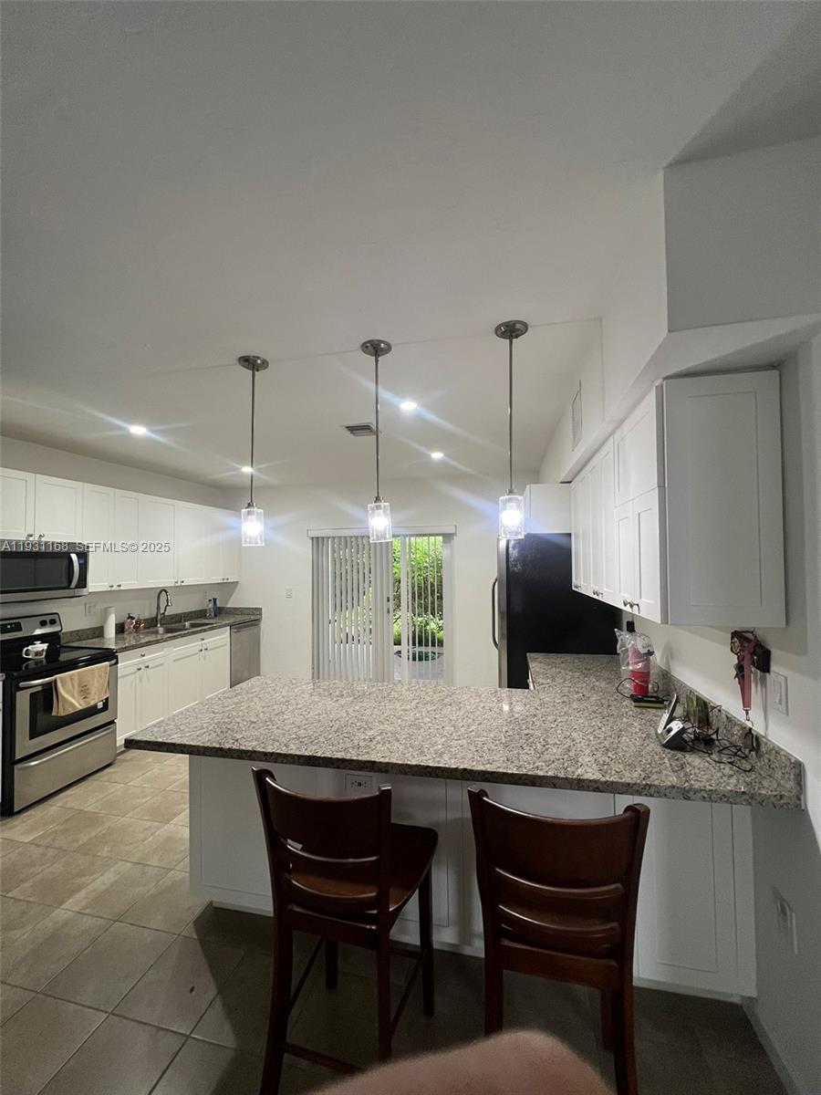 OLYMPIA GARDENS - Residential Lease