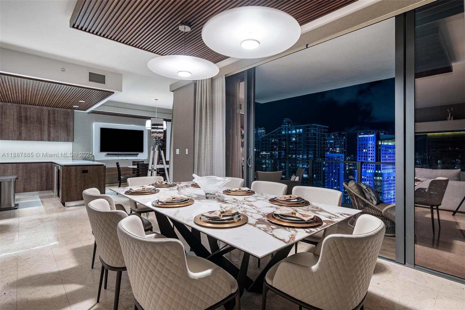 RISE CONDO - Residential