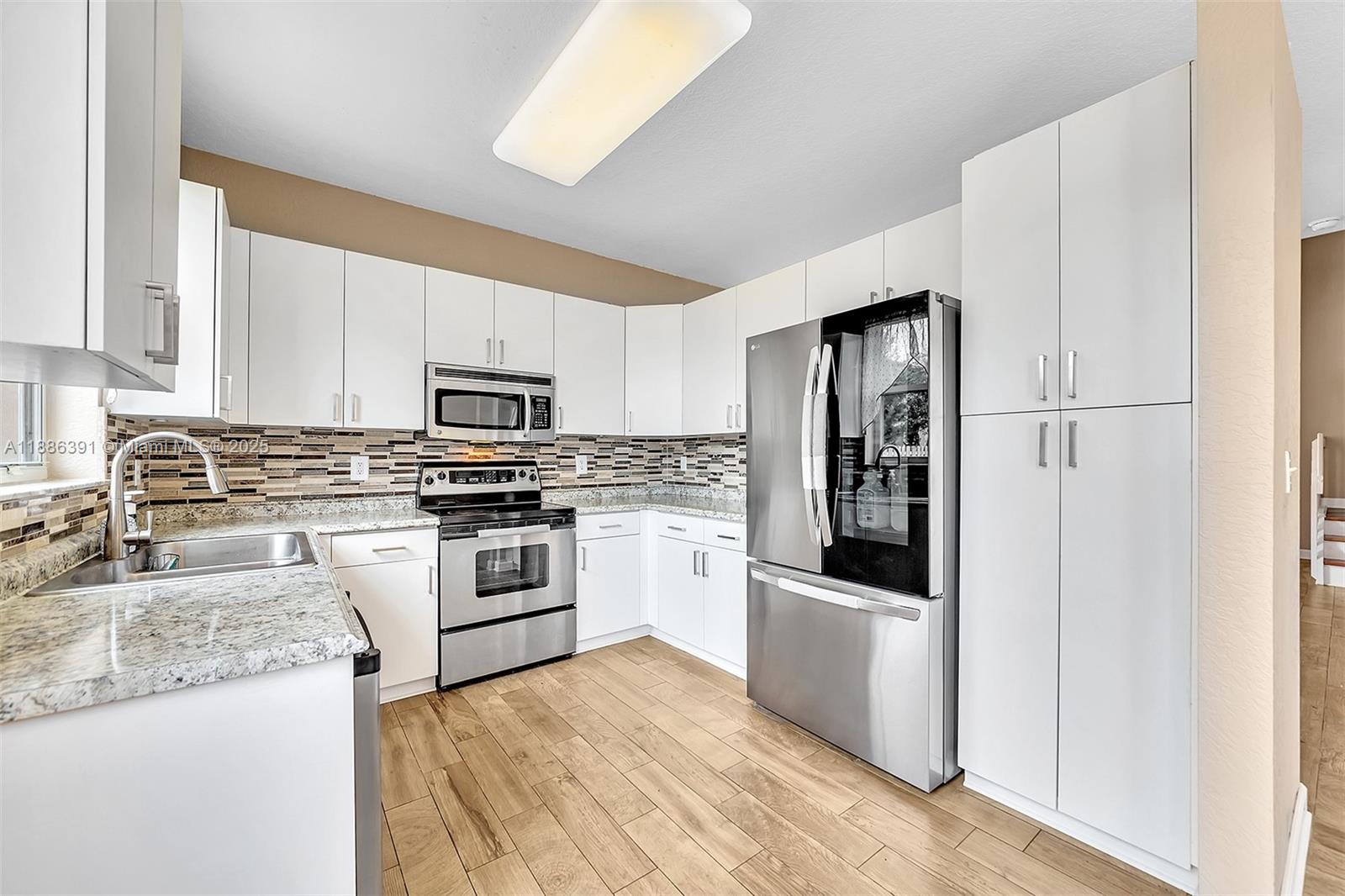 TOWNGATE - Residential Lease