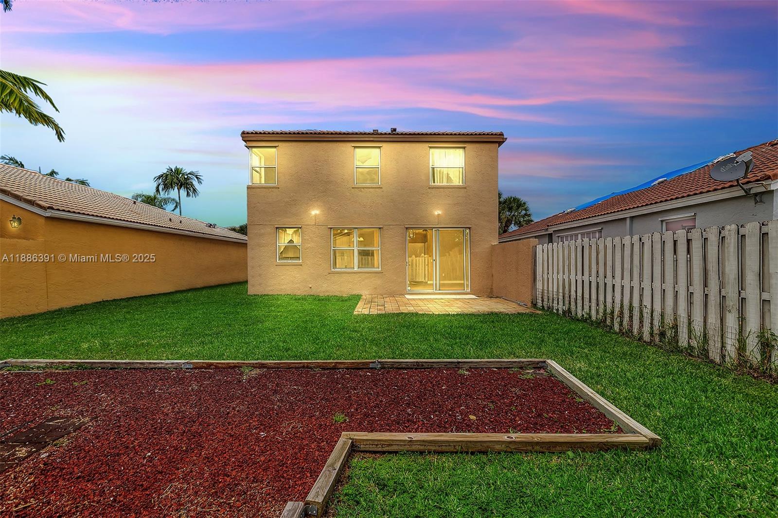 TOWNGATE - Residential Lease