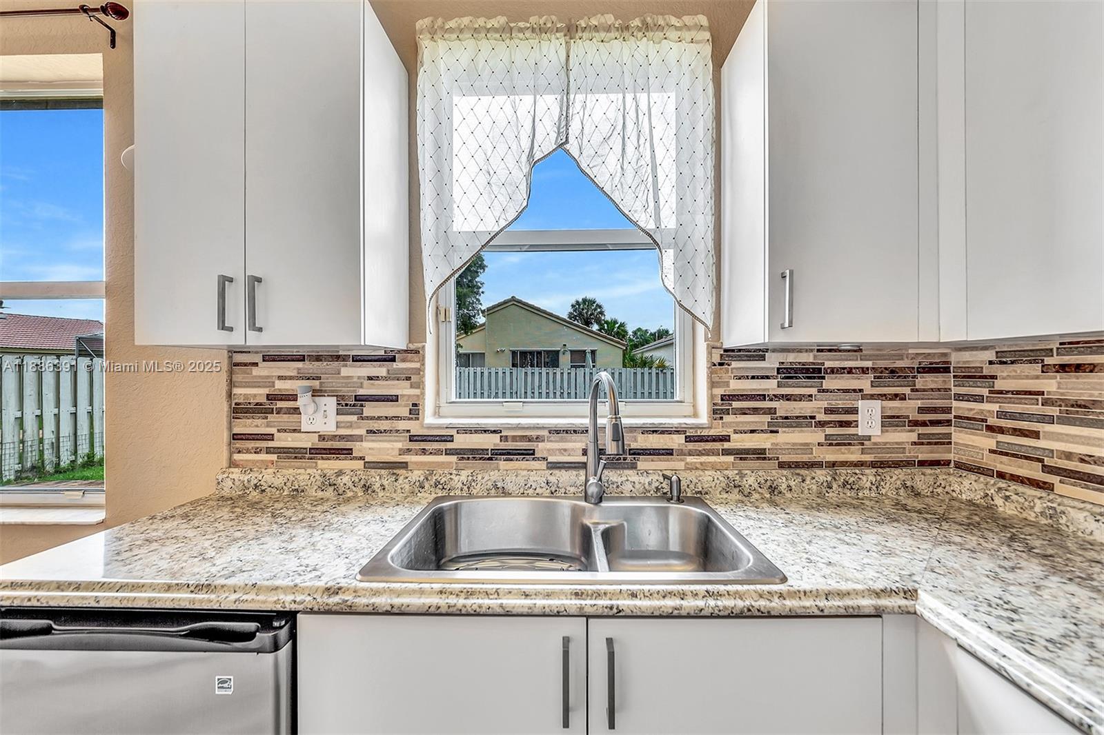 TOWNGATE - Residential Lease