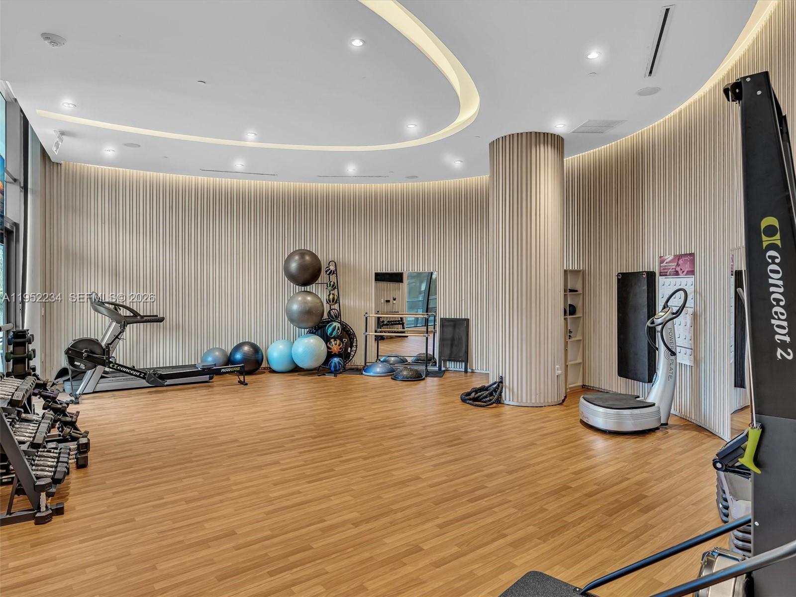 ECHO CONDO - Residential