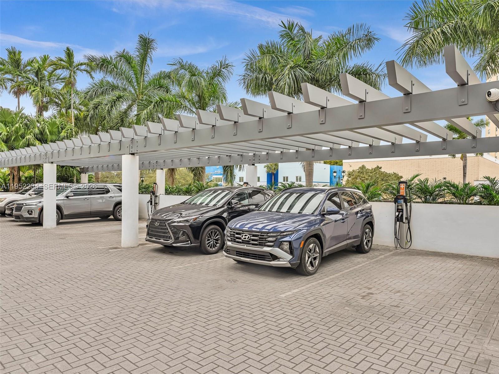 ECHO CONDO - Residential