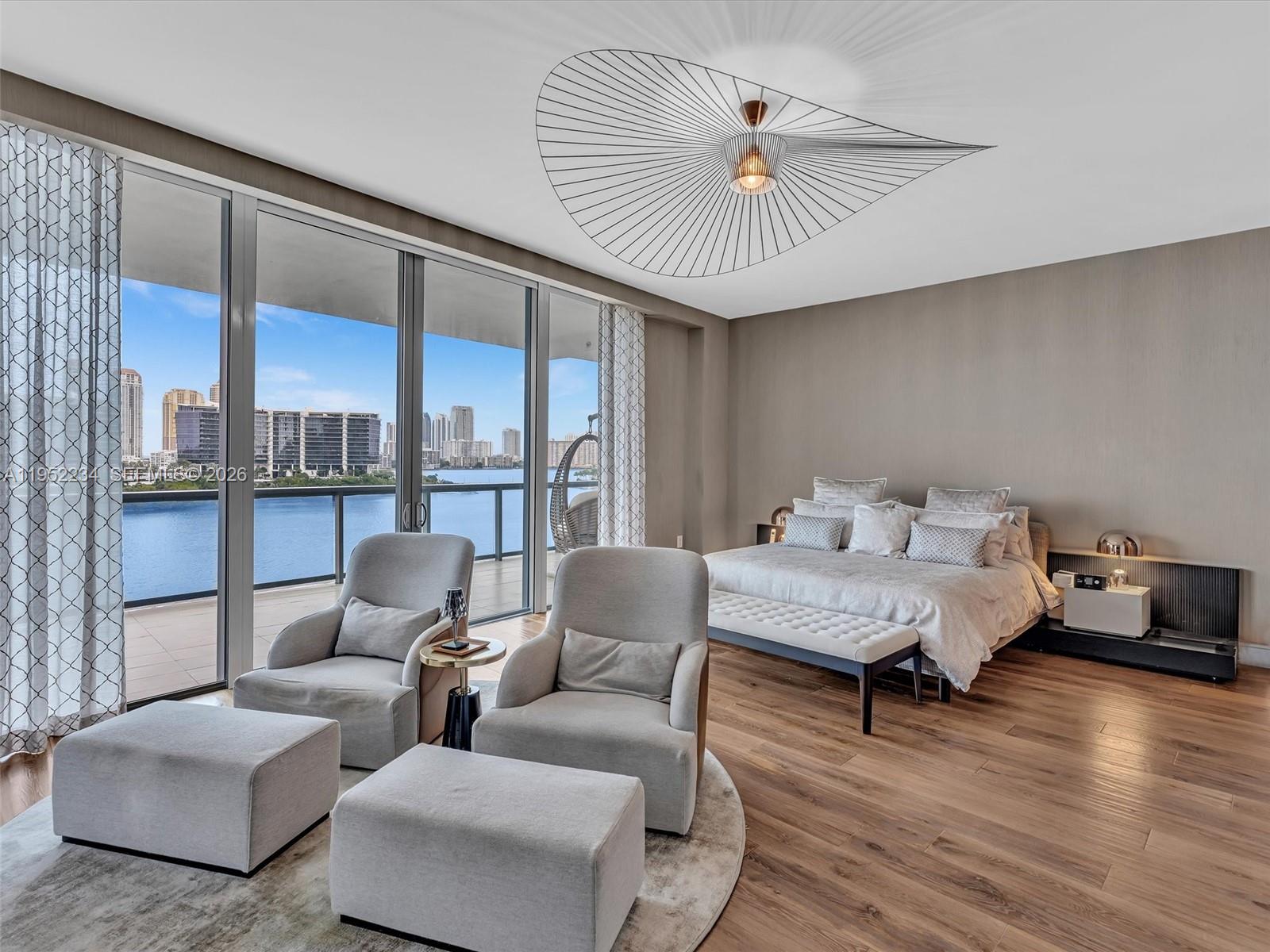 ECHO CONDO - Residential