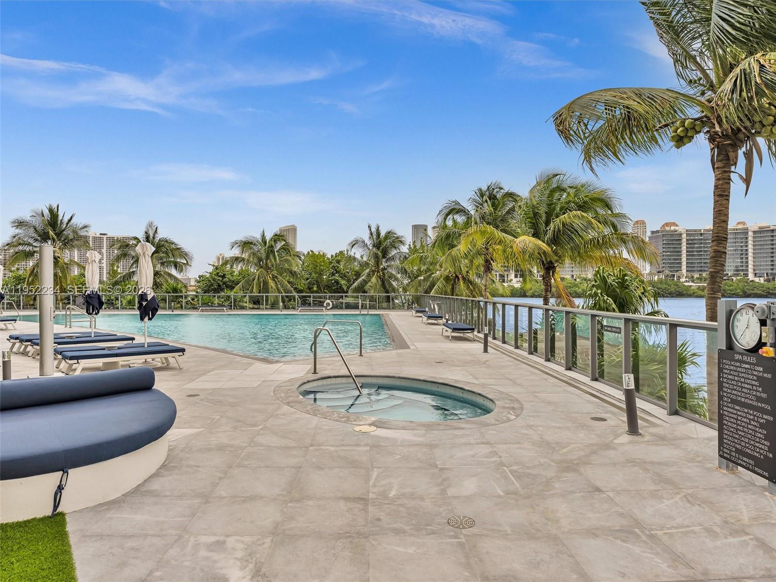 ECHO CONDO - Residential