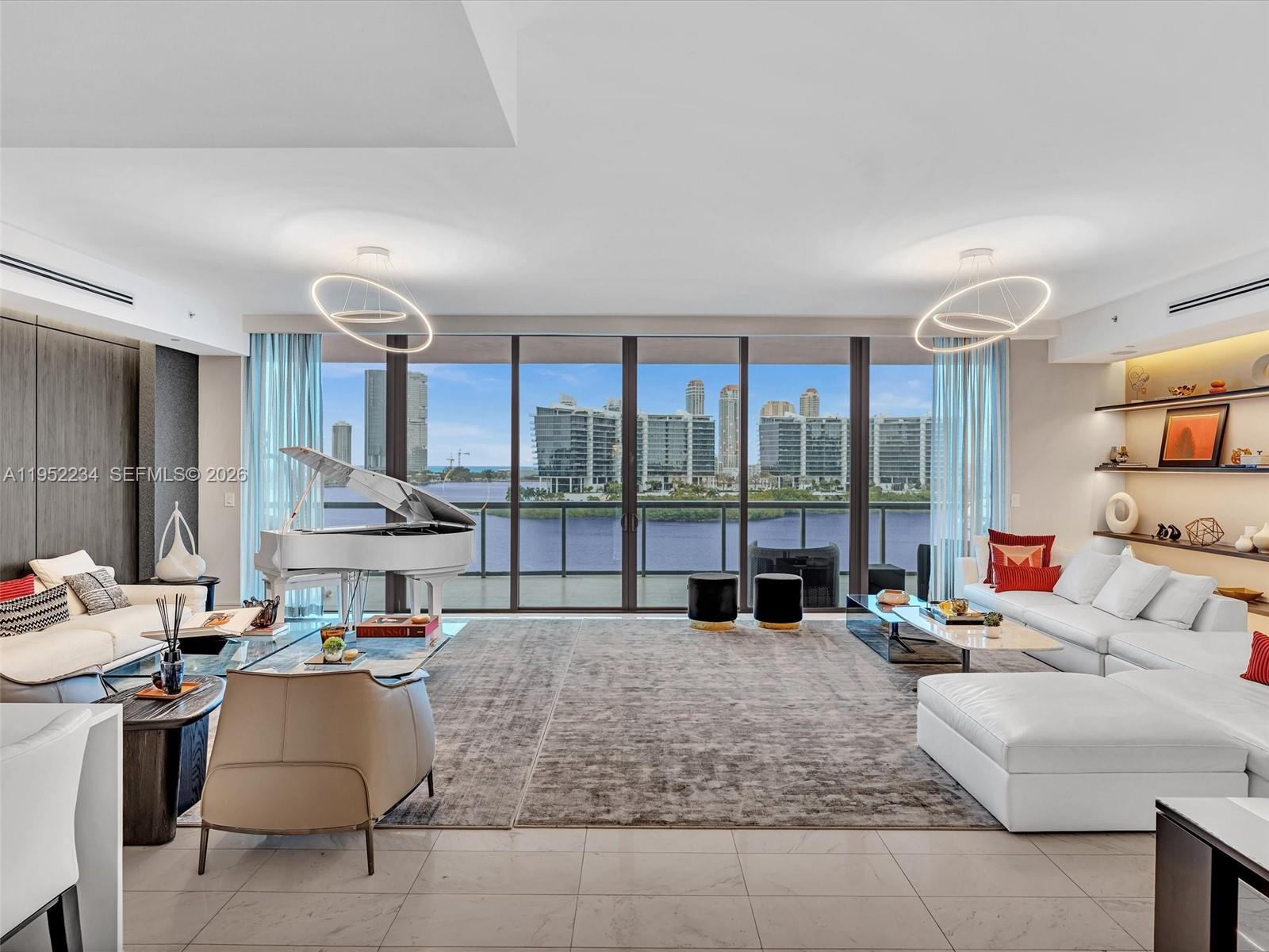 3300 NE 188th St 718