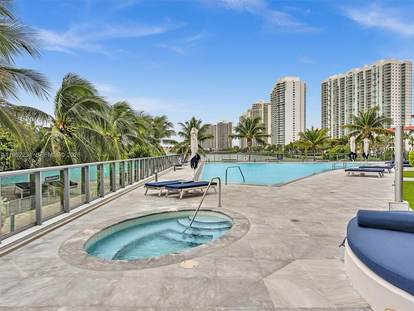 ECHO CONDO - Residential