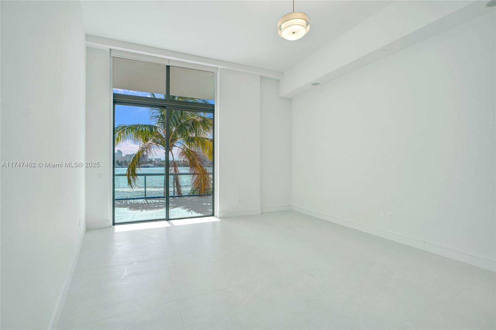 Echo Condo - Residential