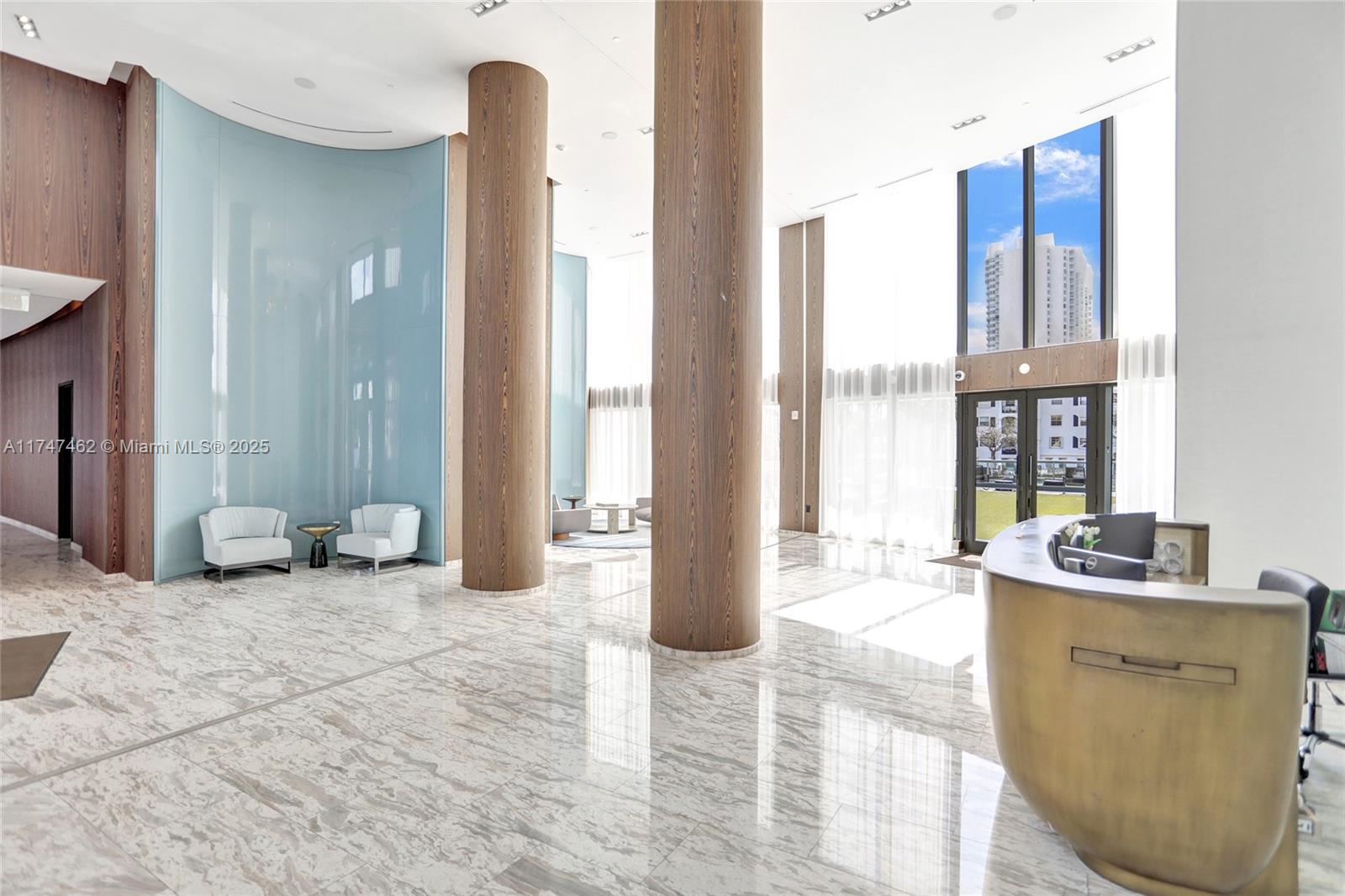 Echo Condo - Residential