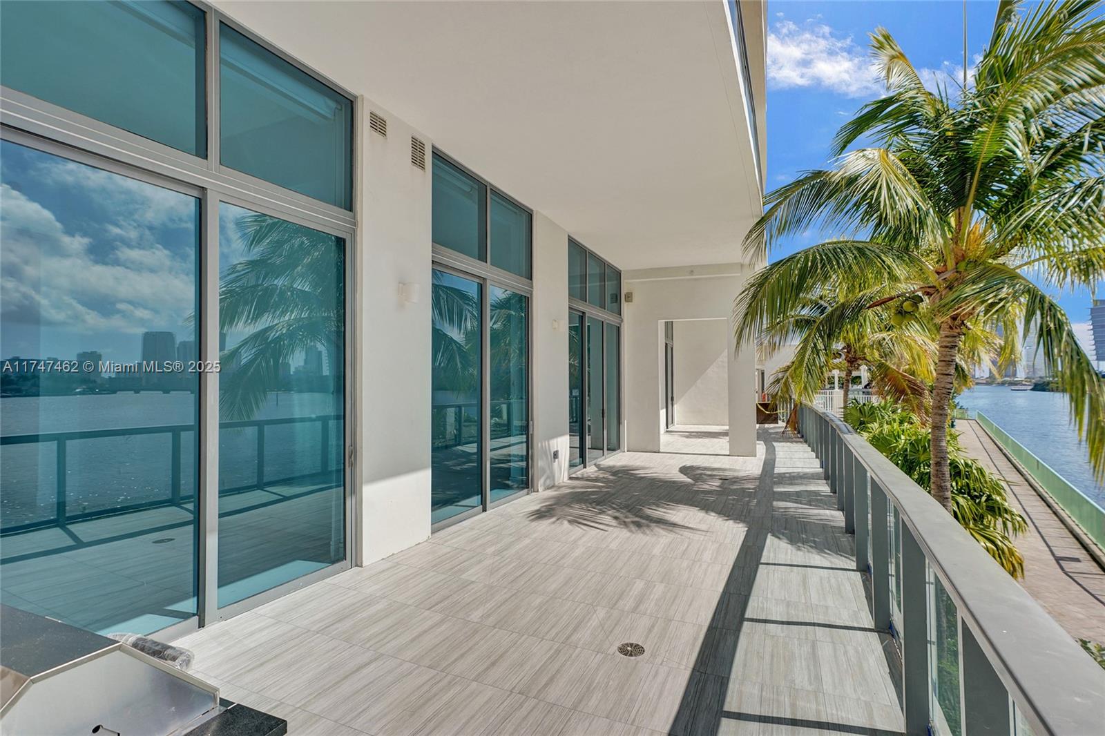 Echo Condo - Residential