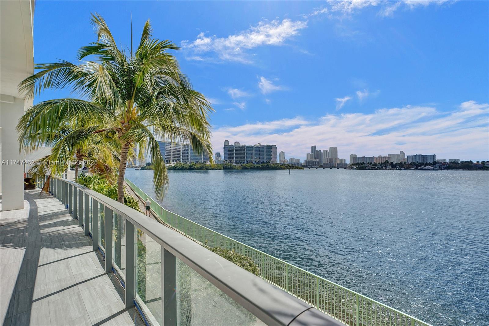 Echo Condo - Residential