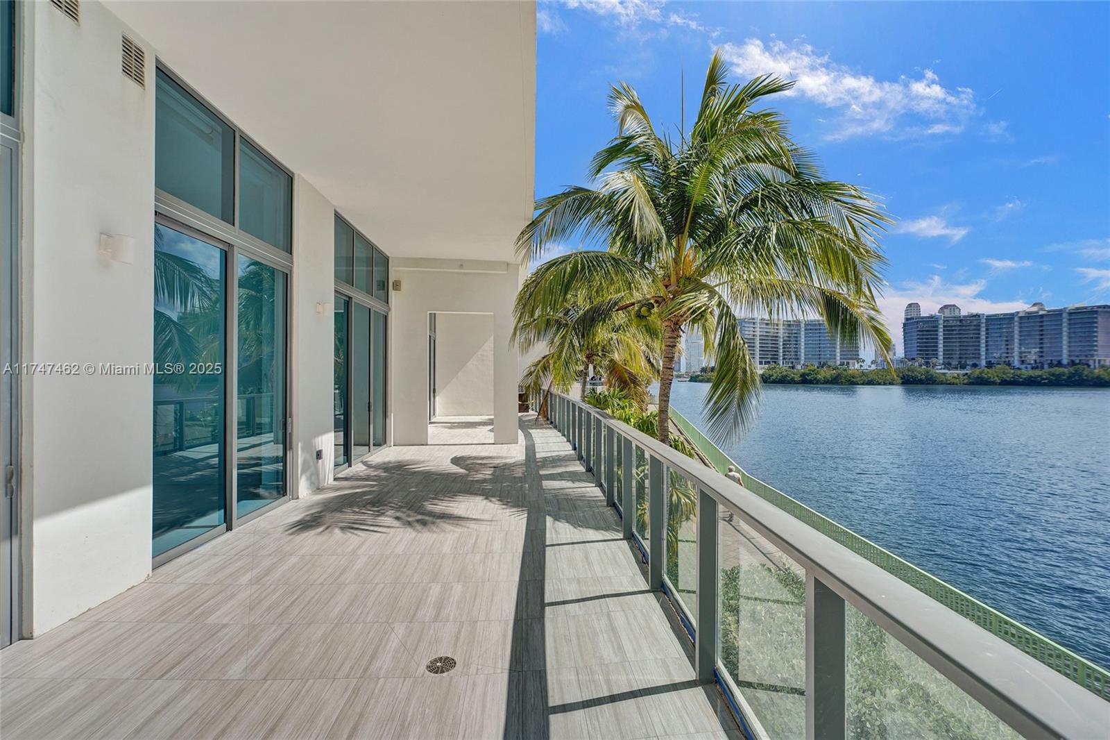 Echo Condo - Residential