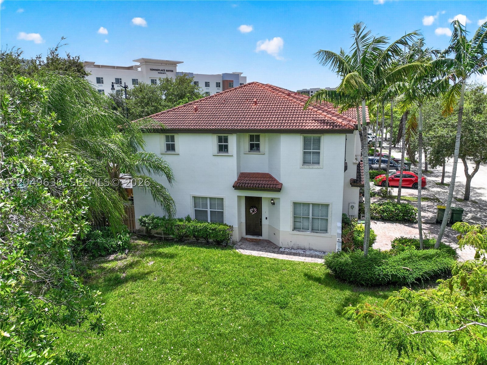 1073 NE 30th Ave