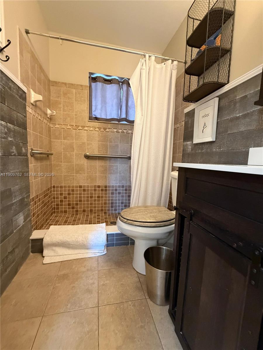 SECOND BAYSHORE CONDO - Residential