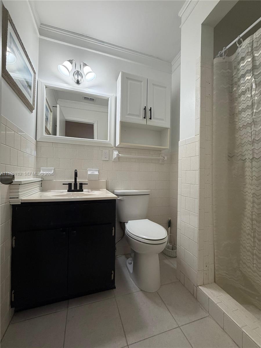 SECOND BAYSHORE CONDO - Residential