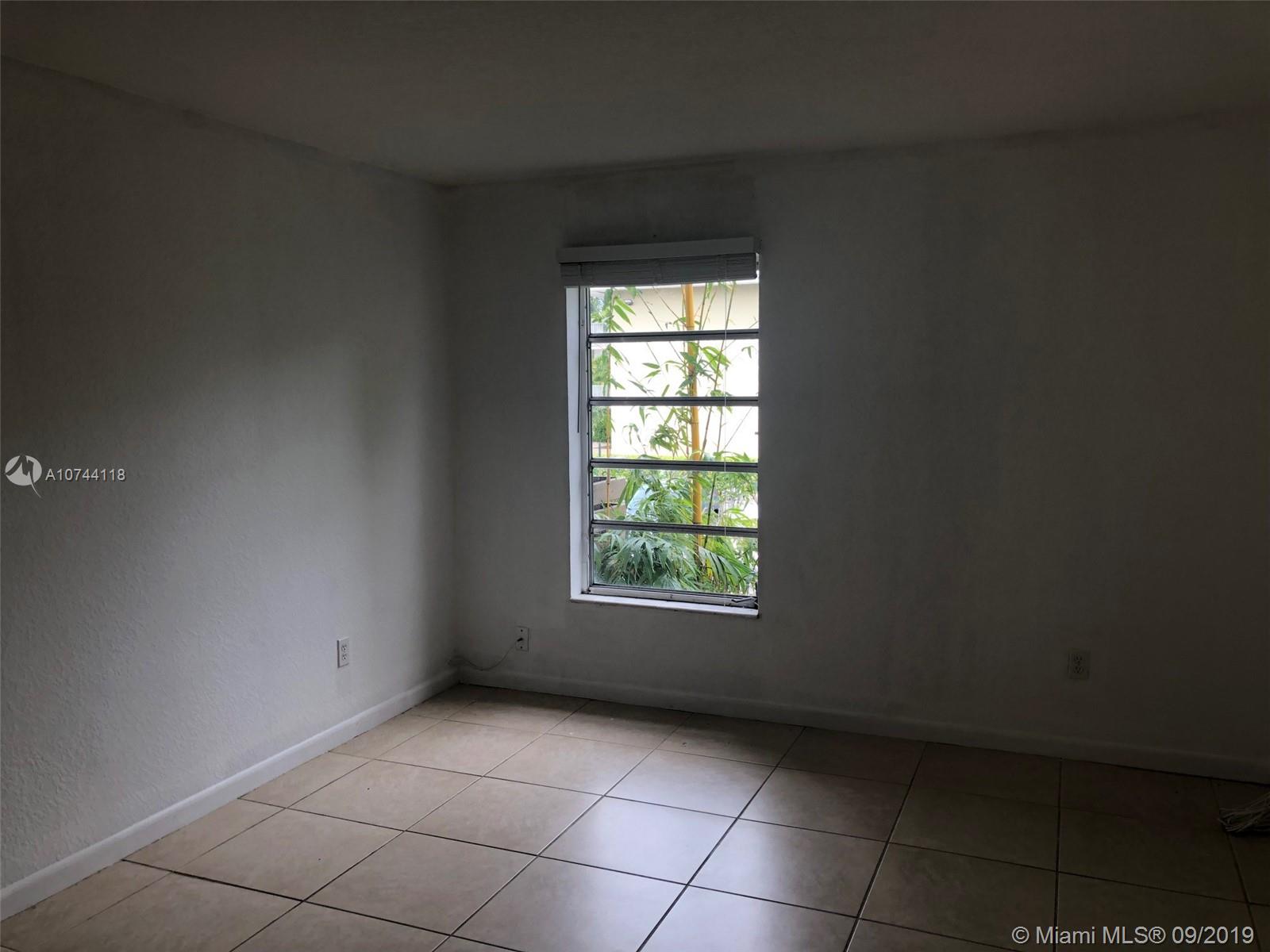 DADELAND CAPRI CONDO - Residential Lease