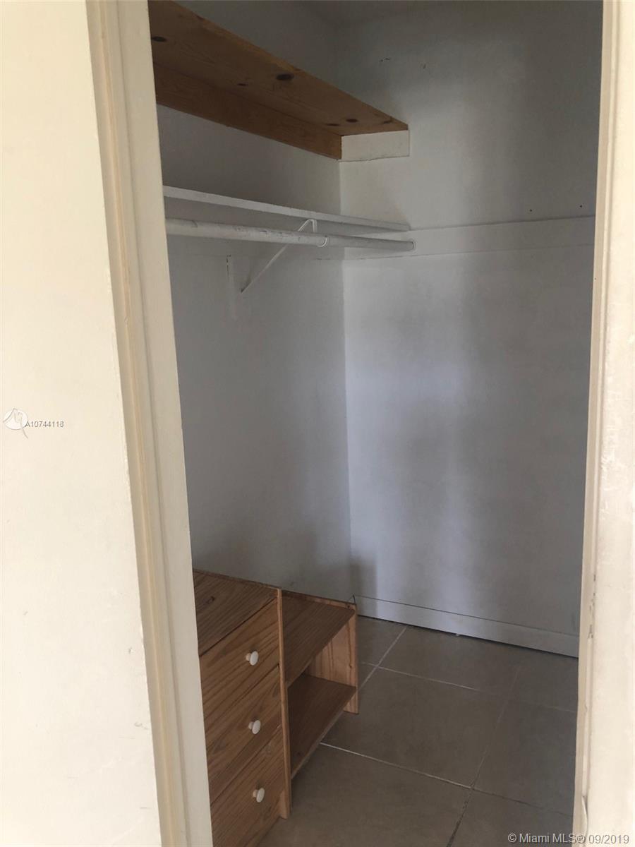 DADELAND CAPRI CONDO - Residential Lease