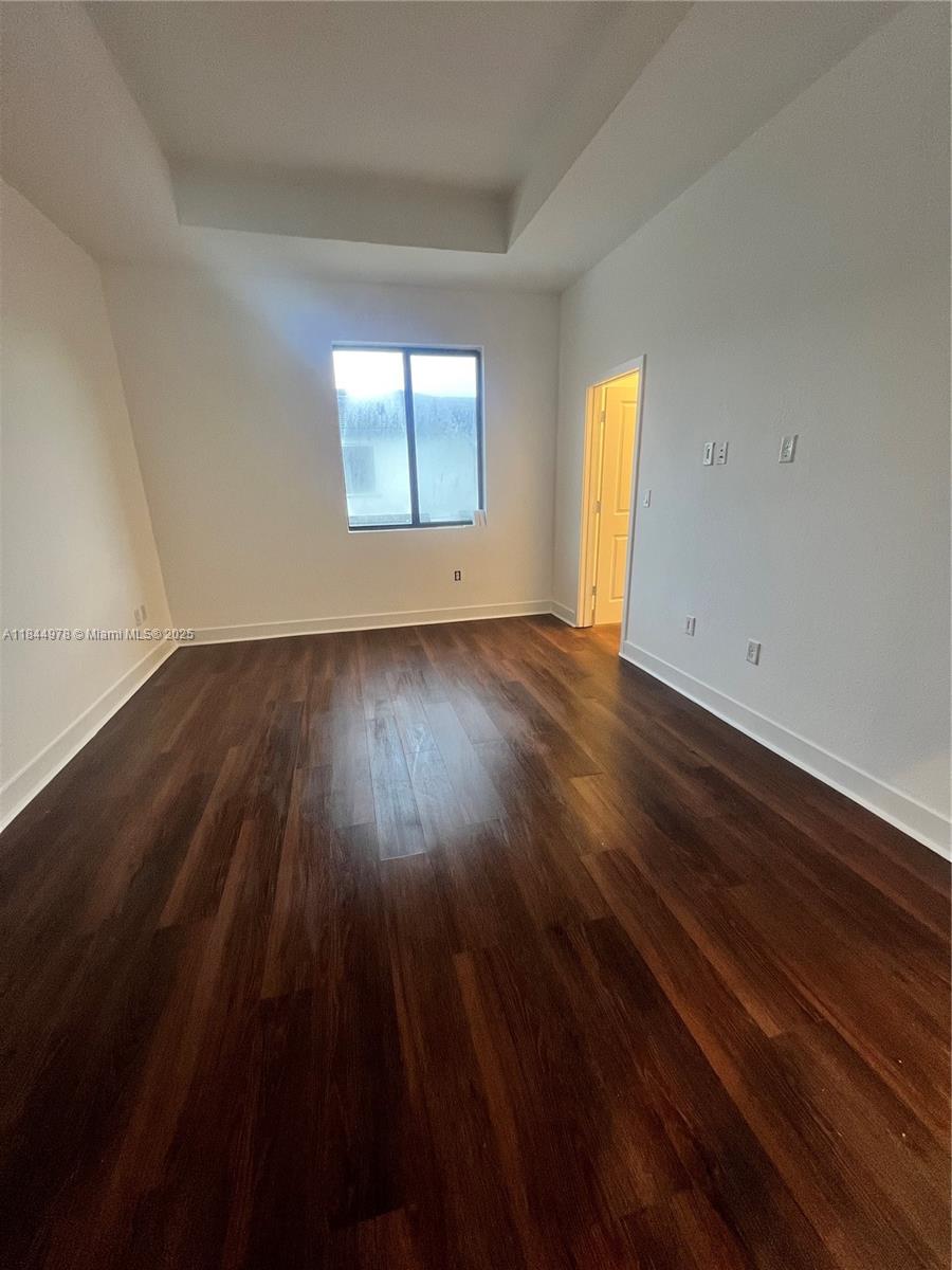 MC RESIDENTIAL - Residential Lease