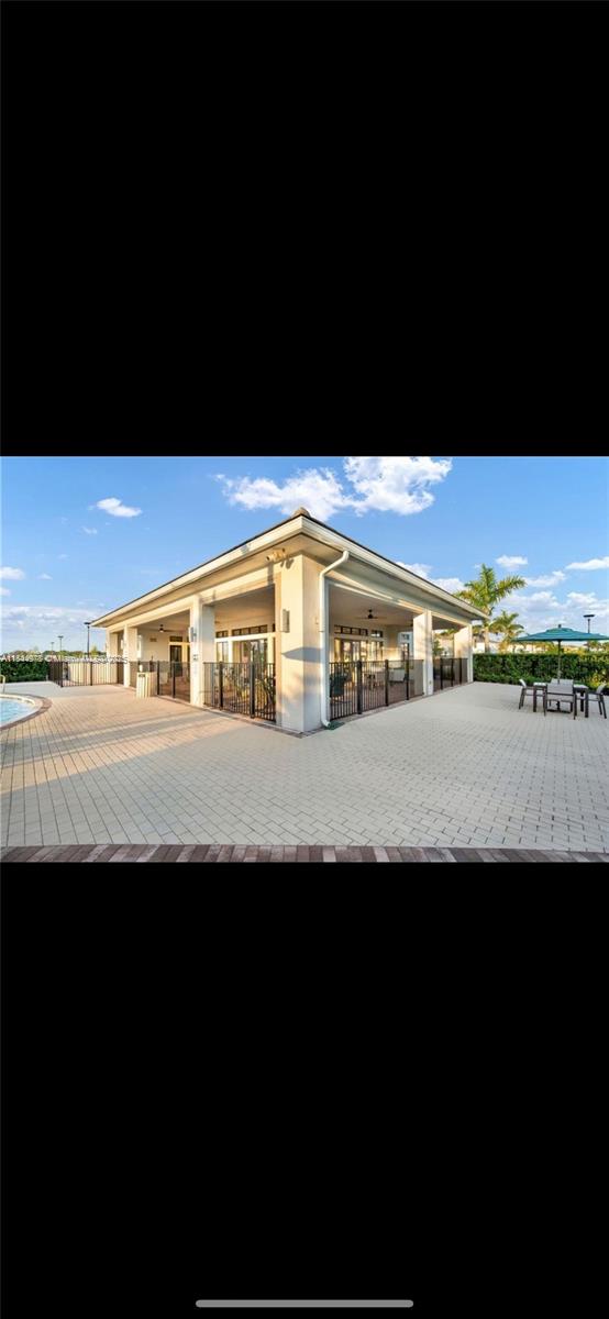 MC RESIDENTIAL - Residential Lease