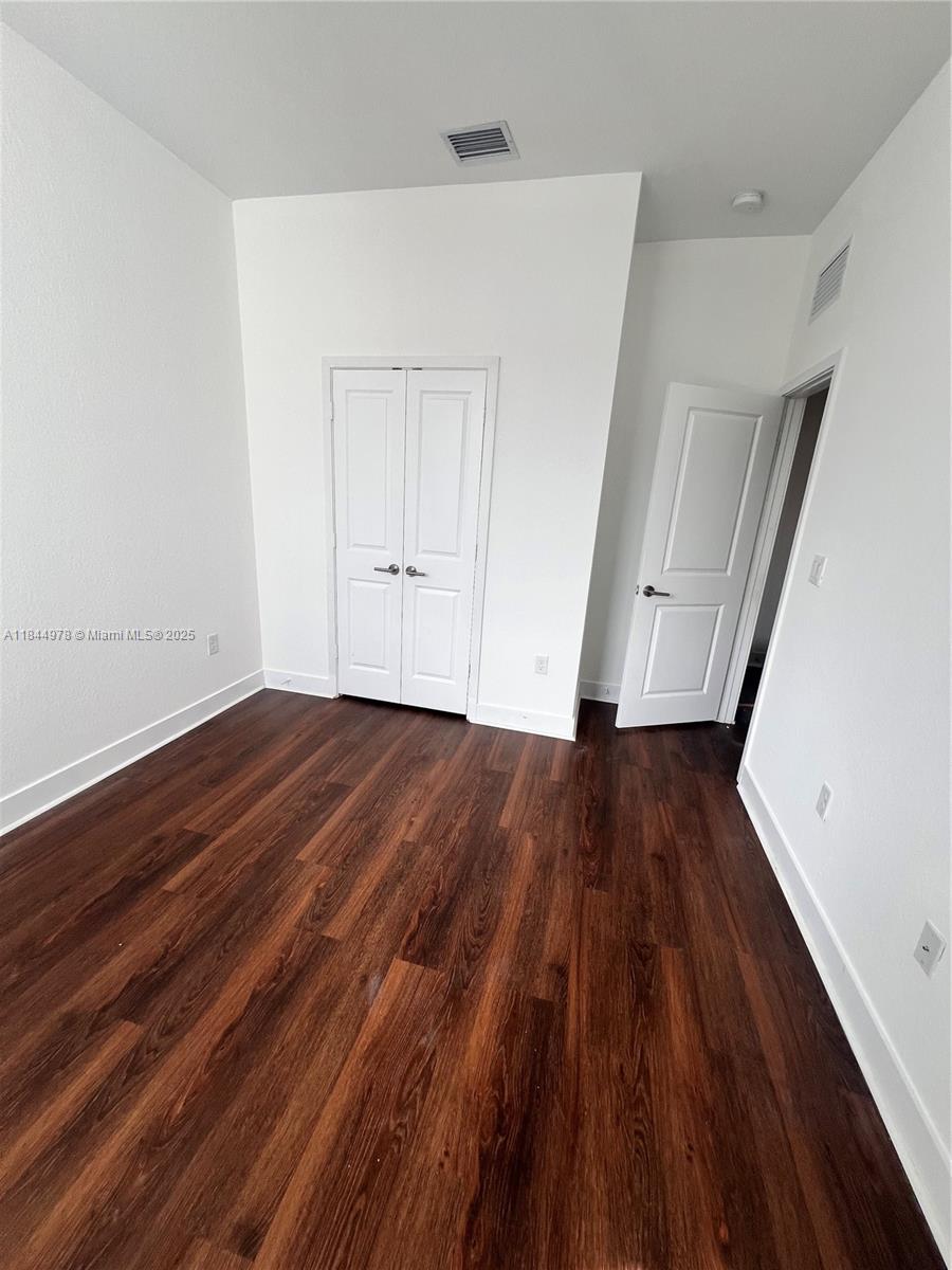 MC RESIDENTIAL - Residential Lease