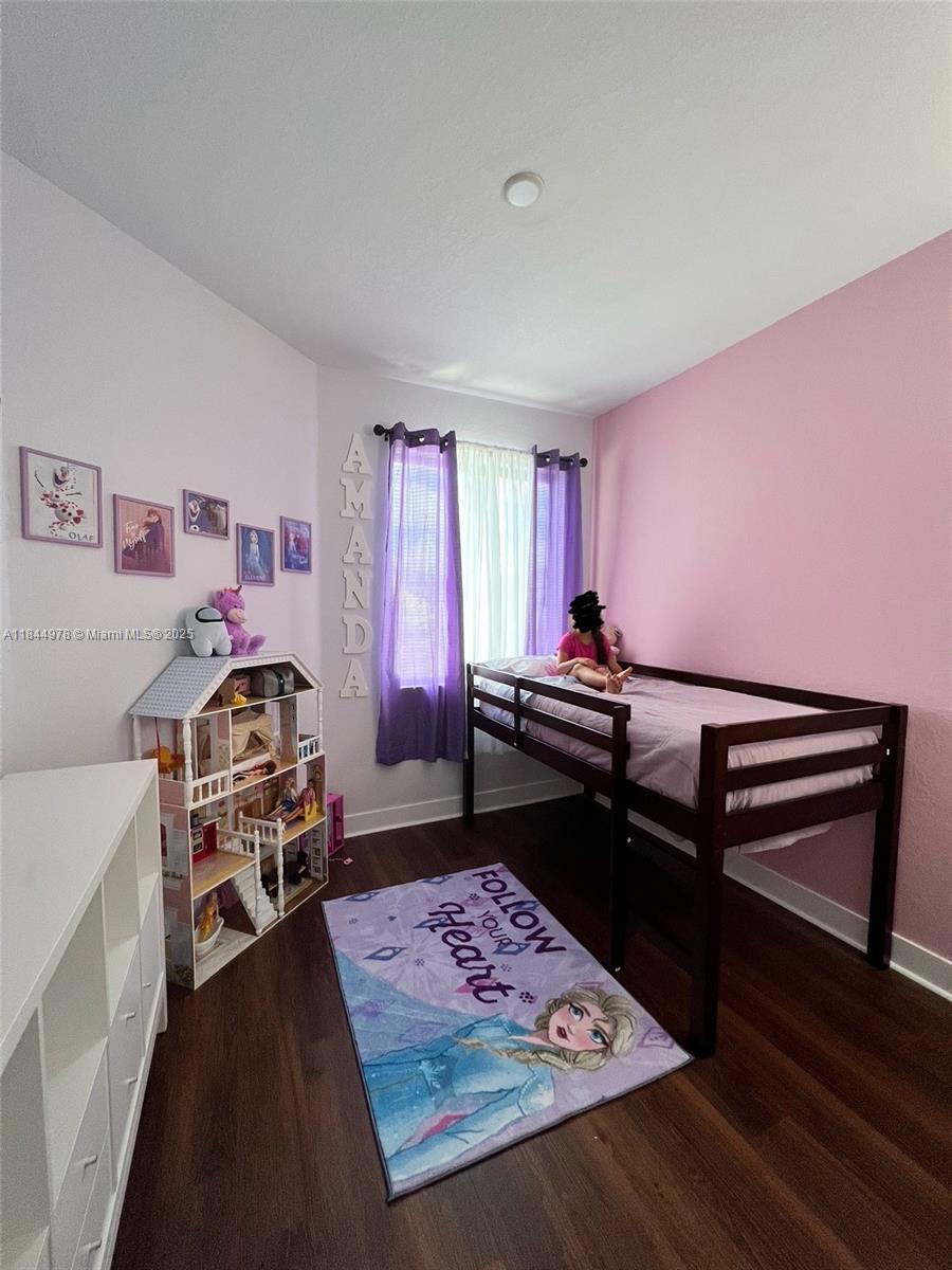 MC RESIDENTIAL - Residential Lease