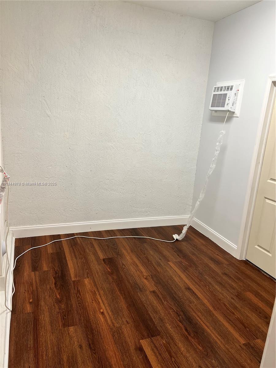 MC RESIDENTIAL - Residential Lease