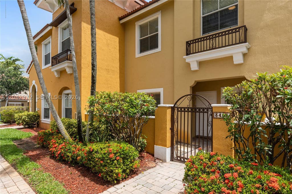Photo of 3405 Merrick Ct #1209, Margate, FL 33063 (MLS # A12042972)